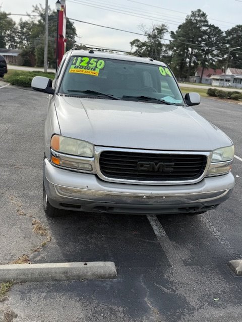 2004 GMC Yukon XL SLE's photo